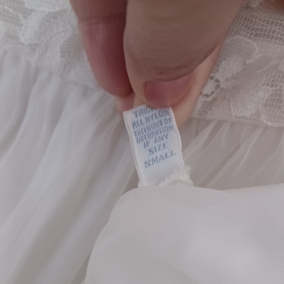 Vanity Fair White Sheer Lace Slip Women Size Small - Picture 7 of 7